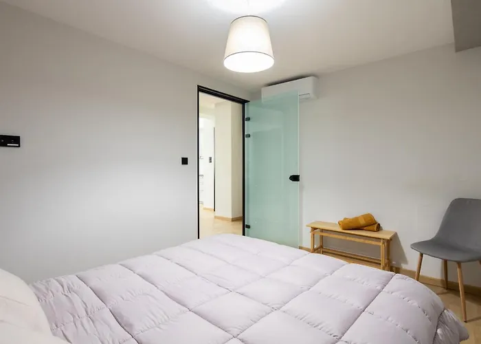 Bright 2Bdr Apartment Downtown Exarcheia!